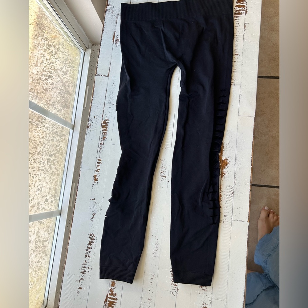 Justone cutout side black leggings